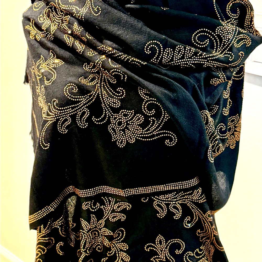 Cashmere shawls with Swarovski crystal all over and a wonderful large size
